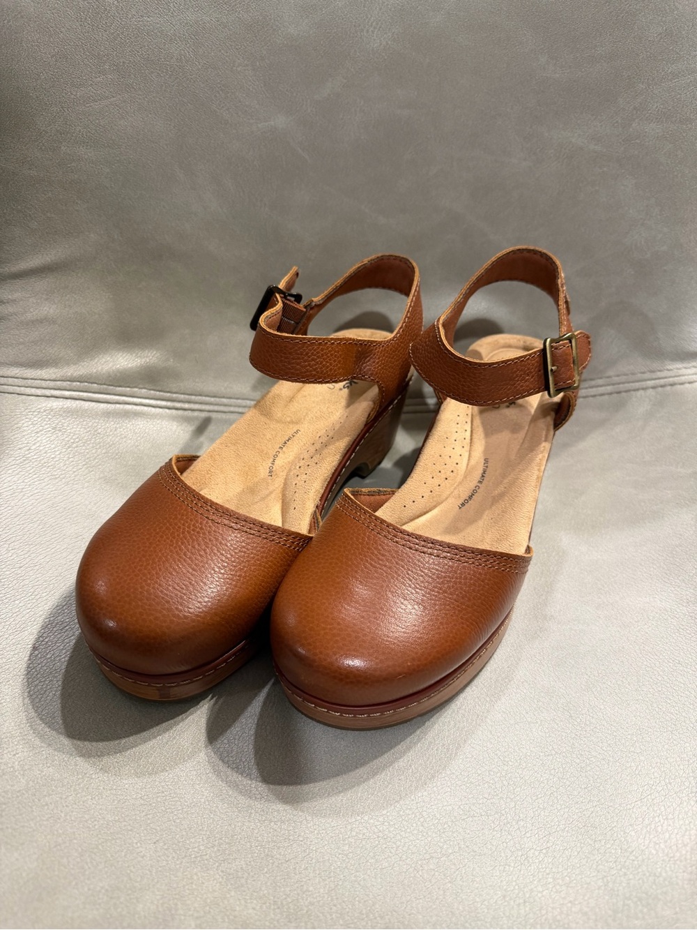 NIB Clarks Collection Paizlee Ria Platform Clogs - Tan Leather - US8/39